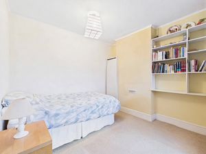 Bedroom- click for photo gallery